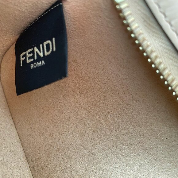 Fendi O Lock Swing Bag in Light Rose - Picture 9 of 12